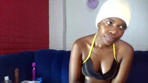 peach_melbah online show from May 2026 09:35:01 AM