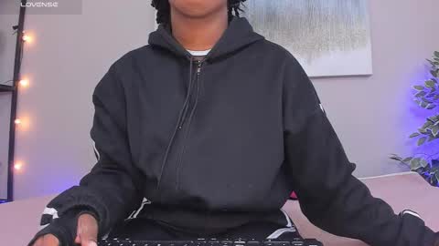 Briana online show from February 2026 12:25:01 PM