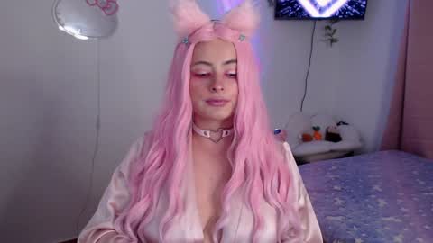 peacherry_ online show from January 2025 02:01:01 AM