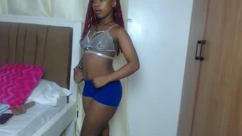 peachyyy online show from March 2026 10:32:01 PM