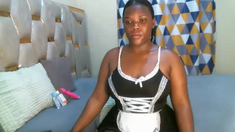 Snapshot of peachygirl255 chatting on April 2026 06:16:02 AM Peachy online show from April 2026 06:16:02 AM