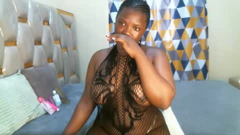 Snapshot of peachygirl255 chatting on May 2026 07:13:01 AM Peachy online show from May 2026 07:13:01 AM