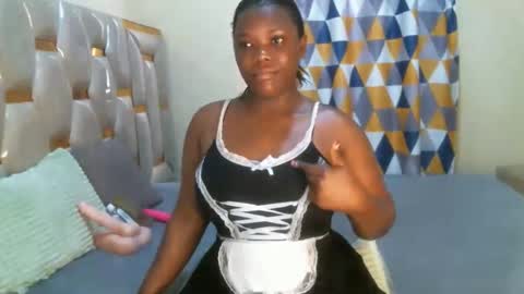Snapshot of peachygirl255 chatting on May 2026 06:18:02 AM Peachy online show from May 2026 06:18:02 AM