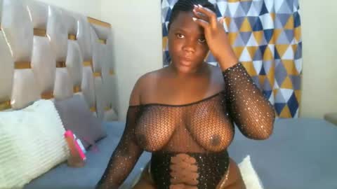 Snapshot of peachygirl255 chatting on May 2026 12:08:02 AM Peachy online show from May 2026 12:08:02 AM