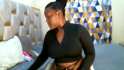 Snapshot of peachygirl255 chatting on May 2026 09:26:02 AM Peachy online show from May 2026 09:26:02 AM
