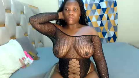 Snapshot of peachygirl255 chatting on June 2026 01:52:02 AM Peachy online show from June 2026 01:52:02 AM