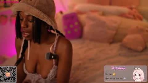 Snapshot of peachypeachgirl chatting on April 2026 03:56:01 PM peachypeachgirl online show from April 2026 03:56:01 PM