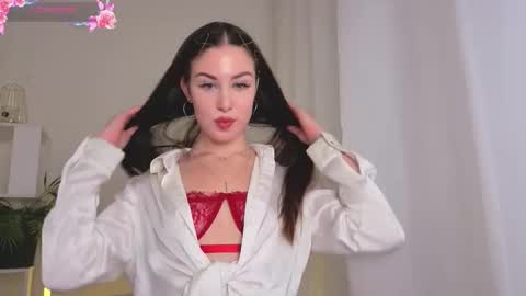 Snapshot of peachypoet chatting on October 2025 02:04:01 PM Chloe online show from October 2025 02:04:01 PM