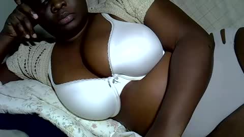 Keci online show from November 2025 05:02:01 PM