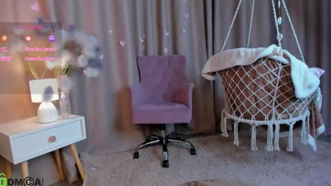 Snapshot of pearl_bloom chatting on February 2026 12:39:01 AM Sex Leah online show from February 2026 12:39:01 AM