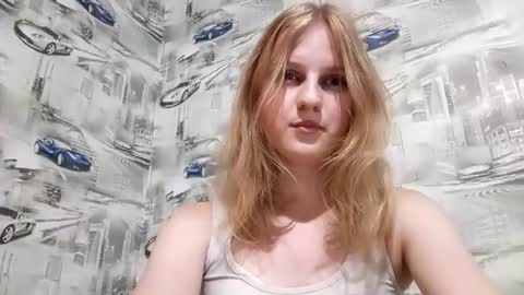 Sophie online show from July 2026 09:19:01 PM