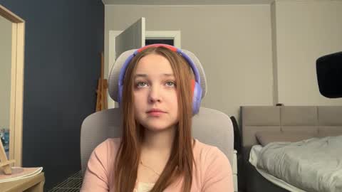 Luna Vale online show from June 2026 03:40:01 PM