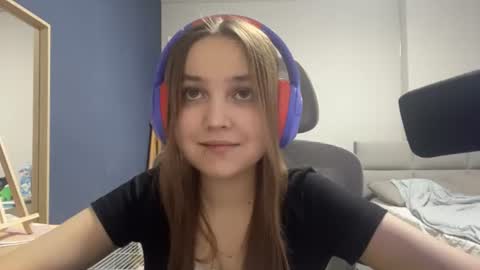 Luna Vale online show from July 2026 07:42:02 PM