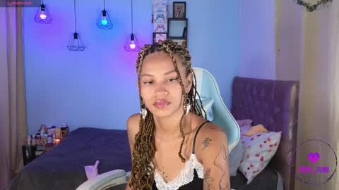 Snapshot of peggy_funn chatting on December 2024 12:21:02 AM peggy-funn online show from December 2024 12:21:02 AM