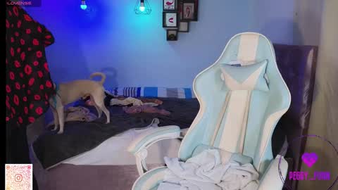 Snapshot of peggy_funn chatting on January 2025 12:16:02 AM peggy-funn online show from January 2025 12:16:02 AM