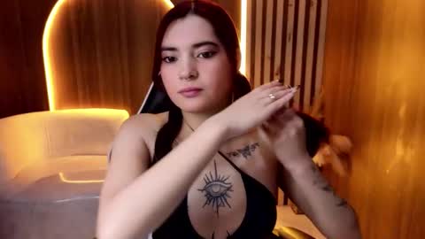 Snapshot of peige_tx chatting on December 2025 01:04:02 PM peige_tx online show from December 2025 01:04:02 PM