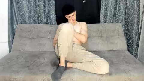 CAIN-19  ALLEN-18 RONALD-18 AUSTIN-18 MOD DANTE online show from November 2025 07:24:02 PM