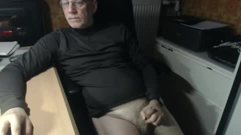 Pemue65 online show from February 2026 06:12:02 AM