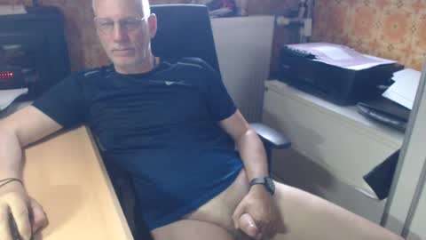 Pemue65 online show from June 2026 06:19:01 AM