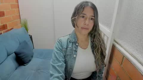 Penelope online show from May 2026 06:47:02 PM