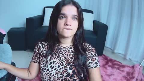 penelope_hearth online show from October 2025 06:01:01 PM