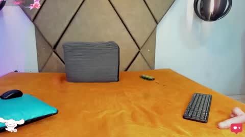 Snapshot of penelopeguzman__ chatting on October 2025 08:51:01 PM Sweet Penelope online show from October 2025 08:51:01 PM