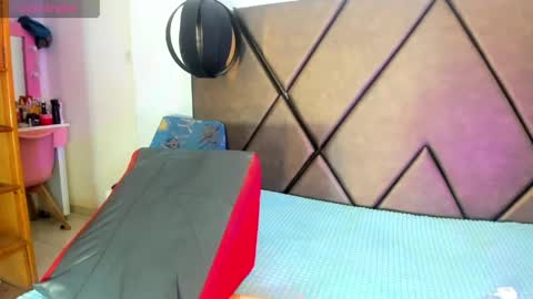 Sweet Penelope online show from May 2026 04:04:01 PM