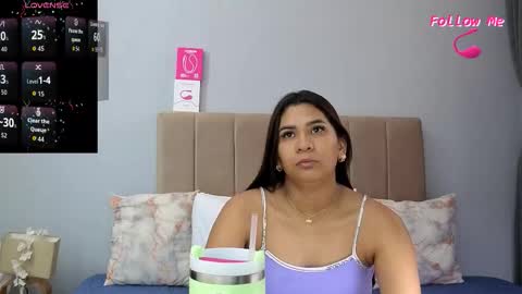 Snapshot of penelophe01 chatting on January 2026 02:33:02 PM penelophe01 online show from January 2026 02:33:02 PM