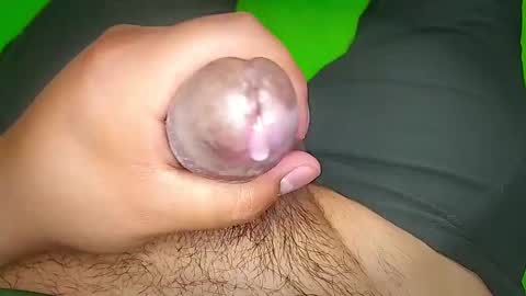 Penils online show from December 2025 01:00:02 AM