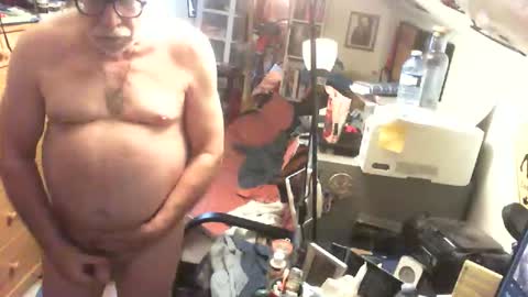 monkeydog online show from May 2026 12:12:01 PM
