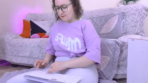 Snapshot of pepper_corn chatting on November 2025 04:28:02 PM Olga and Kirill online show from November 2025 04:28:02 PM