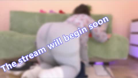 Snapshot of pepper_corn chatting on April 2026 07:09:02 AM Olga and Kirill online show from April 2026 07:09:02 AM