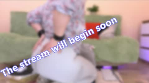 Snapshot of pepper_corn chatting on April 2026 08:04:02 AM Olga and Kirill online show from April 2026 08:04:02 AM