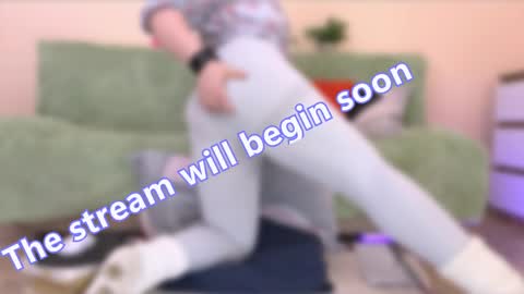 Snapshot of pepper_corn chatting on April 2026 07:13:02 AM Olga and Kirill online show from April 2026 07:13:02 AM