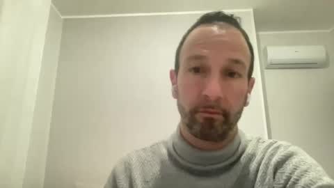 Snapshot of peppinslosqualo chatting on January 2025 09:02:01 PM peppinslosqualo online show from January 2025 09:02:01 PM