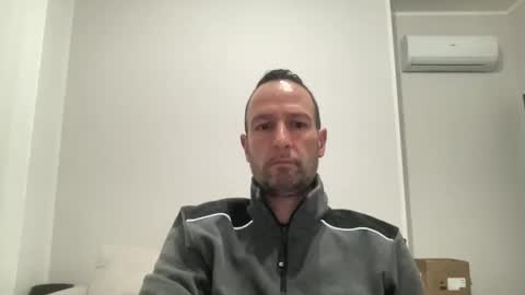 Snapshot of peppinslosqualo chatting on February 2025 05:18:02 AM peppinslosqualo online show from February 2025 05:18:02 AM