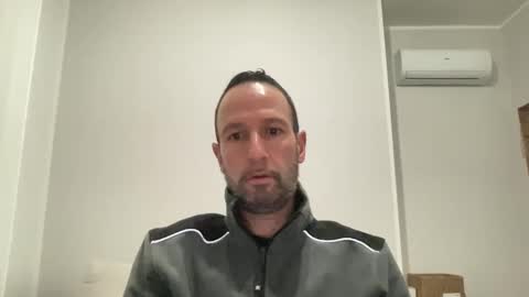 Snapshot of peppinslosqualo chatting on February 2025 05:25:01 AM peppinslosqualo online show from February 2025 05:25:01 AM