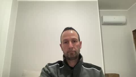 Snapshot of peppinslosqualo chatting on February 2025 05:26:02 AM peppinslosqualo online show from February 2025 05:26:02 AM