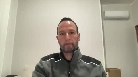 Snapshot of peppinslosqualo chatting on February 2025 05:27:01 AM peppinslosqualo online show from February 2025 05:27:01 AM