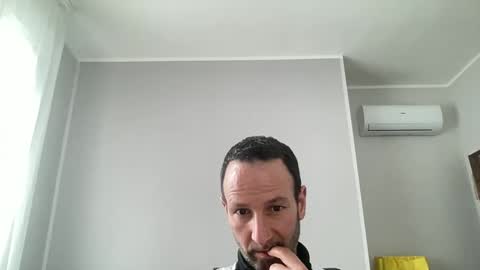 Snapshot of peppinslosqualo chatting on March 2025 01:18:01 PM peppinslosqualo online show from March 2025 01:18:01 PM