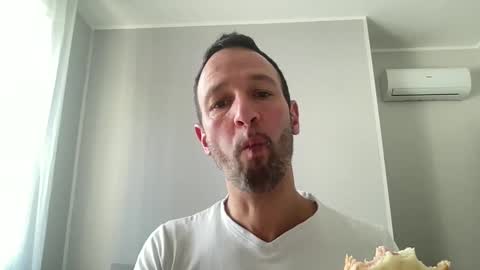 Snapshot of peppinslosqualo chatting on March 2025 02:32:01 PM peppinslosqualo online show from March 2025 02:32:01 PM