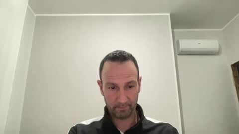 Snapshot of peppinslosqualo chatting on March 2025 07:37:02 PM peppinslosqualo online show from March 2025 07:37:02 PM