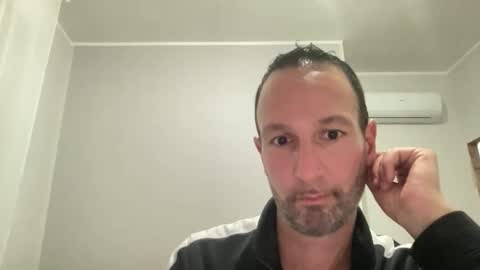 Snapshot of peppinslosqualo chatting on October 2025 09:13:01 PM peppinslosqualo online show from October 2025 09:13:01 PM