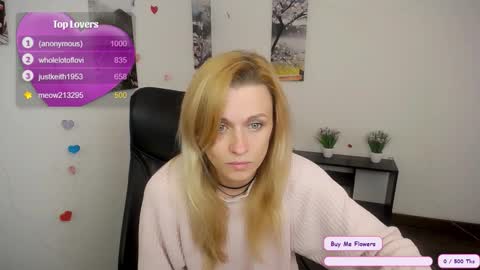 Snapshot of peppymia chatting on October 2025 07:07:02 AM Mia online show from October 2025 07:07:02 AM