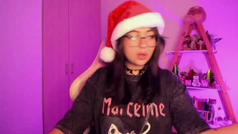 Snapshot of perfect__ana chatting on December 2024 11:03:01 PM Sarah Ana Banana online show from December 2024 11:03:01 PM