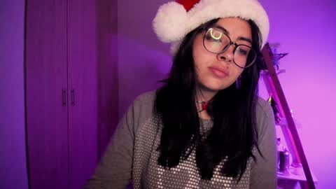 Snapshot of perfect__ana chatting on December 2024 09:35:01 AM Sarah Ana Banana online show from December 2024 09:35:01 AM