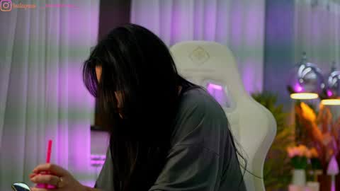 Dee online show from February 2026 02:20:02 PM