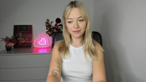 Cindy online show from December 2024 12:18:02 PM