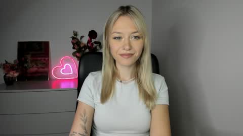 Cindy online show from December 2024 06:15:01 AM