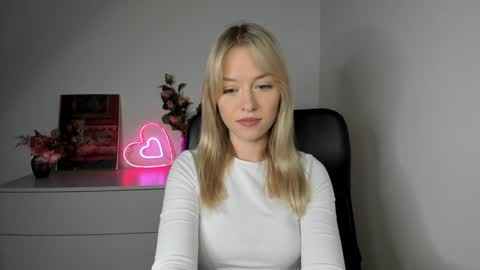 Cindy online show from December 2024 06:22:02 AM